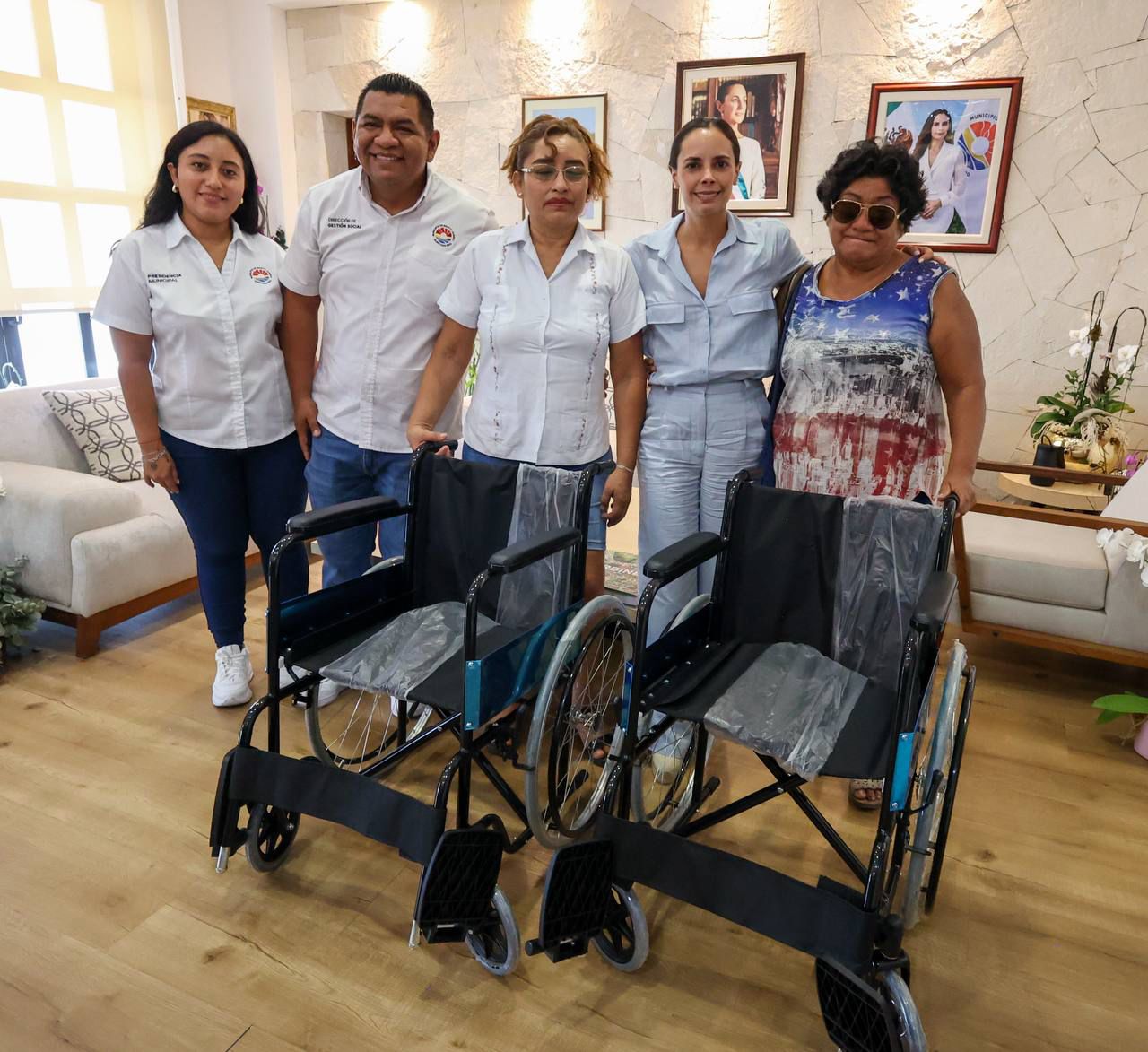 uploads/6/32/01 (2114).Jpeg